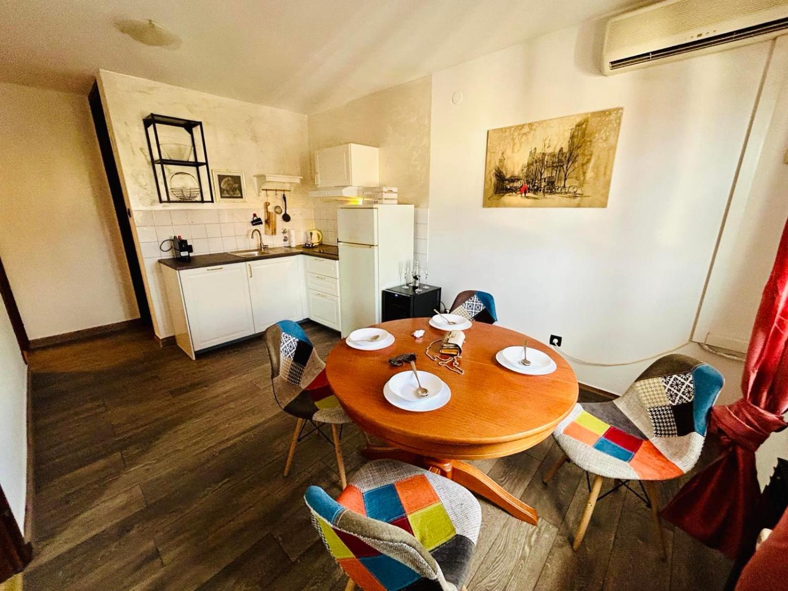 Fly By Suite - Zagreb Airport - 0-24H Self Check In&Out - Parking On Site Velika Gorica Exterior foto